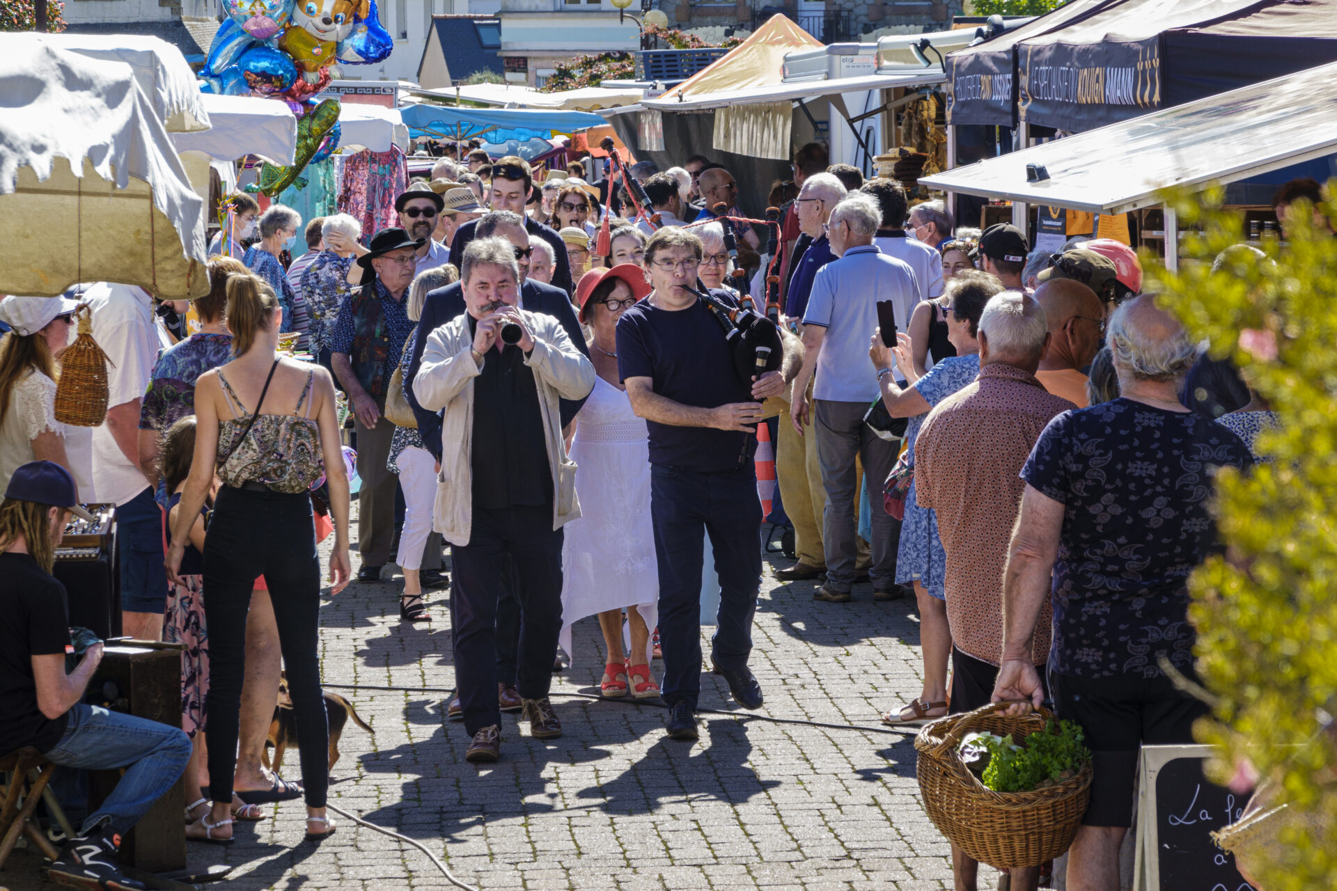 marchés au bourg de penvénan