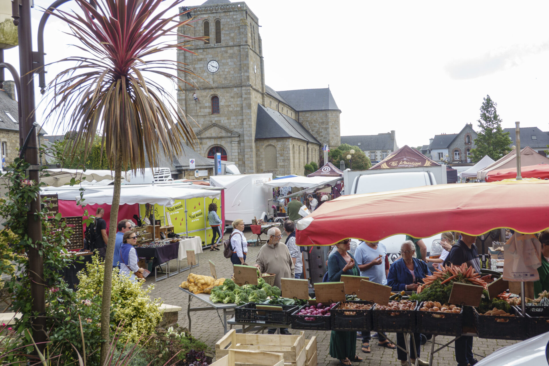marchés au bourg de penvénan